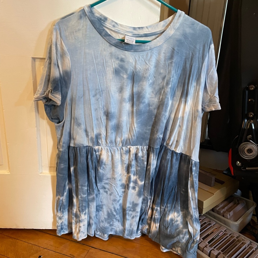 Maternity Tie-Dye Peplum Tee